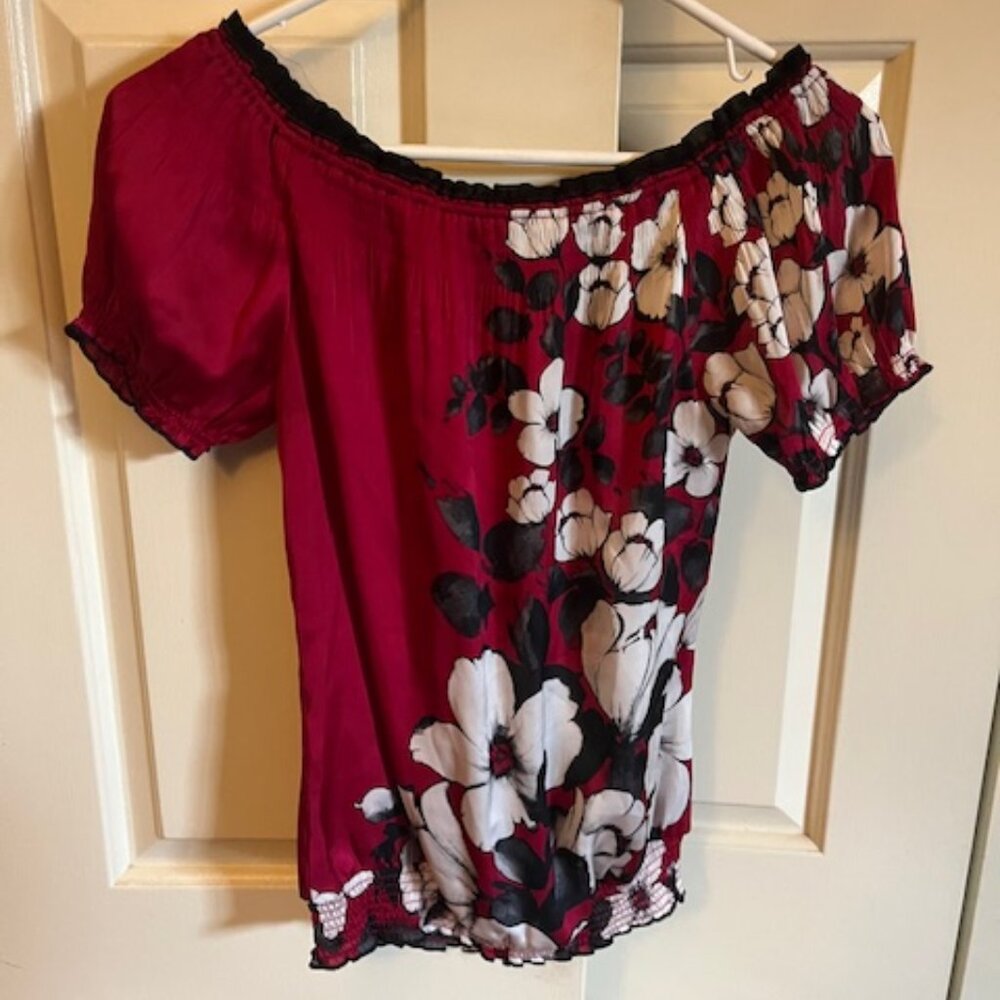 WHBM top